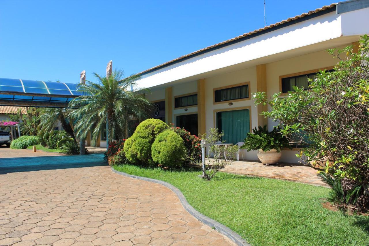 Grandes Lagos Park Hotel Jales Esterno foto